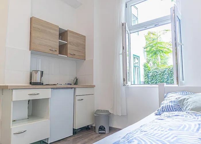 Brilliant 1br Comfortable Design/near Schoenbrunn * Vienna